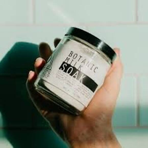 Moon Rivers Naturals Botanic Milk Soak @ Free People NIB 7 oz - Picture 3 of 3